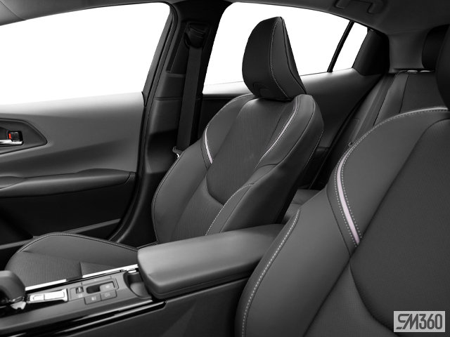 2027 TOYOTA Prius XLE AWD