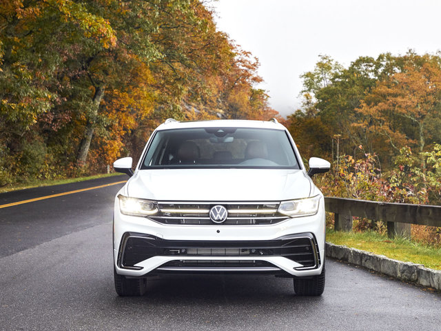 2023 Volkswagen Tiguan vs 2023 Mazda CX-5: Two fun SUVs, one has more space