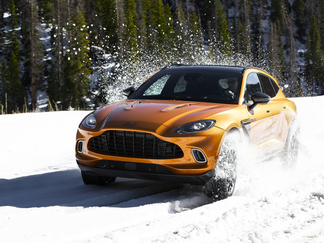 Aston Martin DBX: Mastering Winter Roads with Luxury and Performance