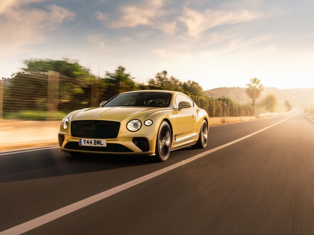 Pourquoi une Bentley Continental GT d'occasion est la voiture de grand tourisme par excellence ?