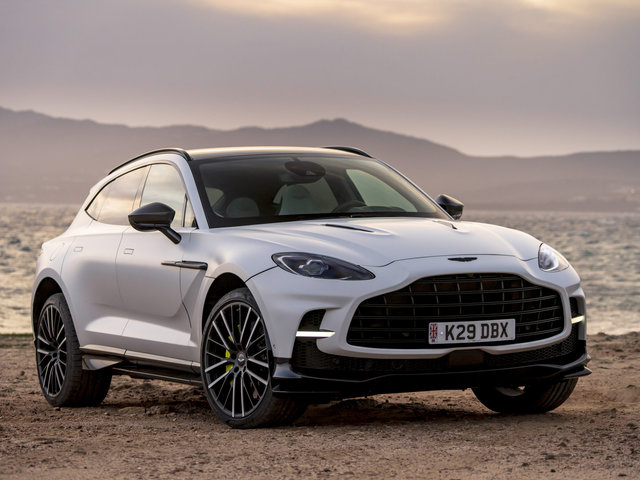 Cinq technologies avancées de l'Aston Martin DBX707 qui font toute la différence