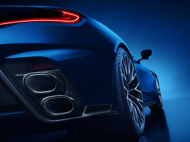 Aston Martin DB12 S Volante: 690 chevaux à ciel ouvert pour le printemps québécois