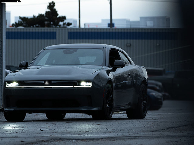 Dodge réimagine les muscle cars avec la Charger Daytona SRT électrique