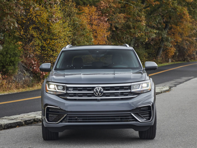 What Makes the 2022 Volkswagen Atlas and the 2022 Volkswagen Atlas Cross Sport Different from Each Other