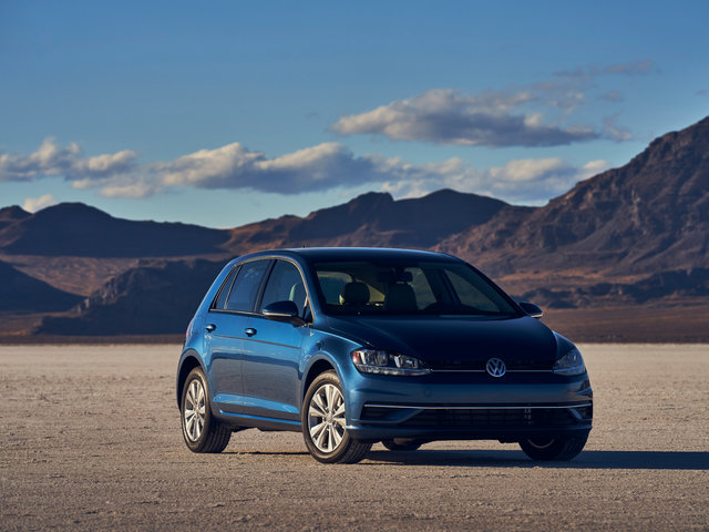 The VW Golf is the Perfect Pre-Owned Car if You are a Student
