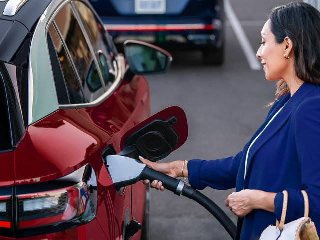 Volkswagen Embraces North American Charging Standard for 2025 EV Lineup