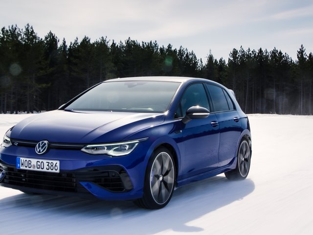 Best Volkswagen 4MOTION AWD for BC Winters: Essential Snow Driving Tips and Performance Insights