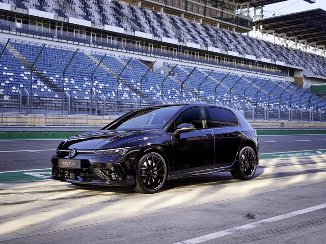 Can the 2026 Golf R Handle Vancouver's Wet Roads? Performance AWD Explained