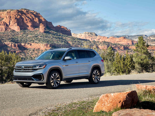 2021 Volkswagen Atlas vs. 2021 Mazda CX-9: Great Space for All