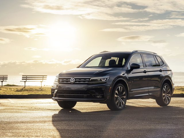 2021 Volkswagen Tiguan vs. 2021 Honda CR-V: Better Torque, Better Space