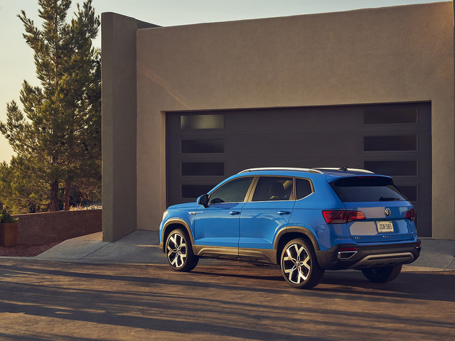 2022 Volkswagen Taos vs. 2021 Kia Sportage: Choose a Modern SUV