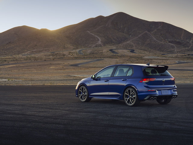 2022 Volkswagen Golf GTI and 2022 Volkswagen Golf R Pricing and Features