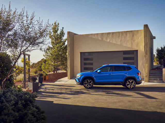 2022 Volkswagen Taos vs. 2022 Kia Seltos: Discover Value Inside and Out