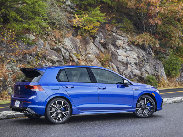 The 2022 Volkswagen Golf R is here