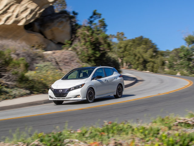 Three Reasons to Buy a Nissan LEAF This Summer