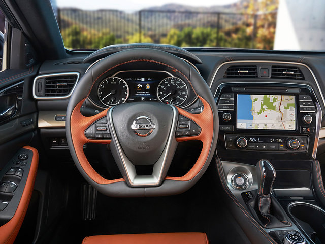 2019 Nissan Maxima hits Los Angeles with impressive technology