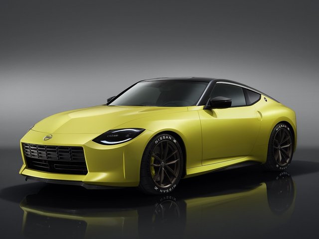 Nissan Z Proto unveiled with manual gearbox and twin-turbo V6
