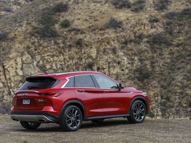 Three reasons to buy a 2021 Infiniti QX50 instead of a 2021 Volvo XC60