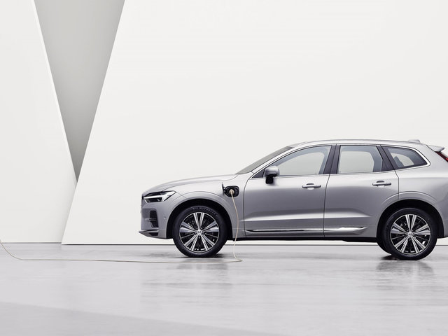 The 2022 Volvo XC Recharge lineup overview