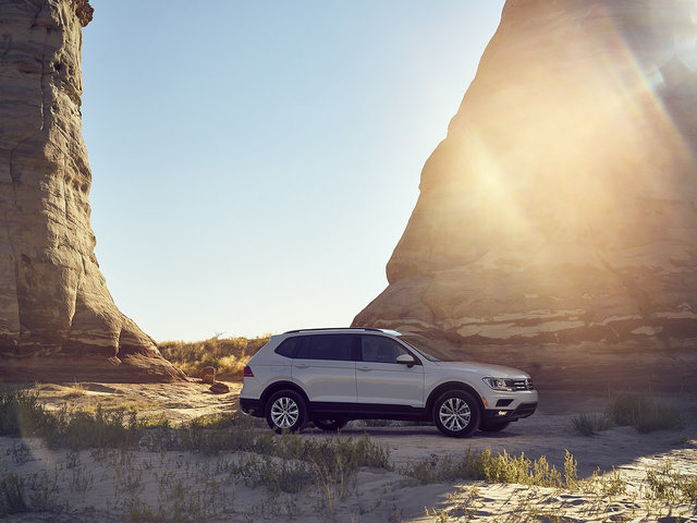 2020 Volkswagen Tiguan vs 2020 Mazda CX-5: Which one should you choose?