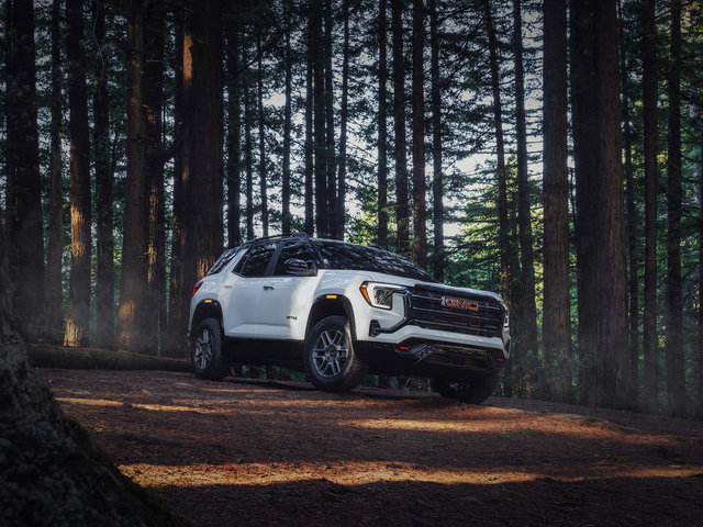 2026 GMC Terrain or Chevrolet Equinox: Which GM Compact SUV Is the Right Fit for Your Family?