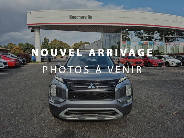 2023 Mitsubishi Outlander LE S-AWC + GPS + TOIT OUVRANT + CARPLAY + CAMERA