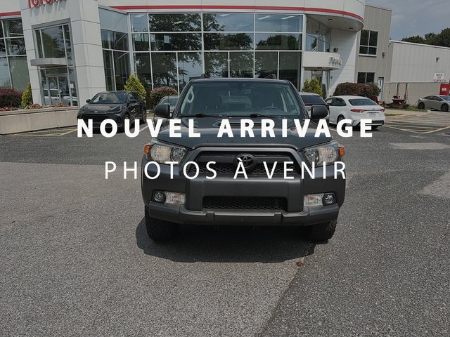Toyota 4Runner SR5 + TOIT OUVRANT + 4 X 4 2011