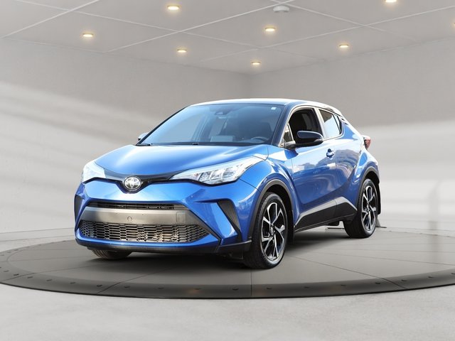 2022 Toyota C-HR XLE