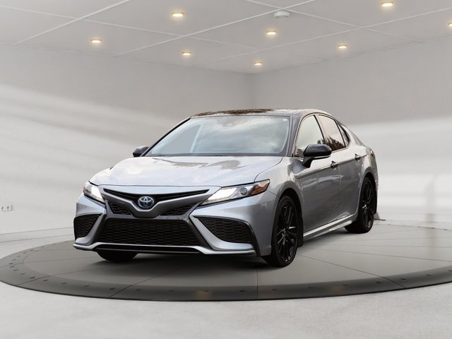 Toyota Camry Hybrid XSE 2021