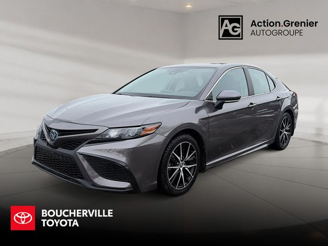 Toyota Camry Hybrid SE UPGRADE + TOIT + CUIR/TISSUS + CARPLAY + WOW! 2023