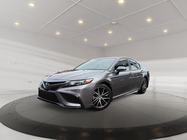 Toyota Camry Hybrid SE UPGRADE + CUIR + TOIT OUVRANT + MAG + CARPLAY + 2023