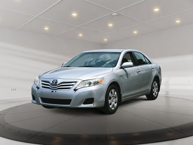 2011 Toyota Camry 2011 LE + SEULEMENT 83566 KM