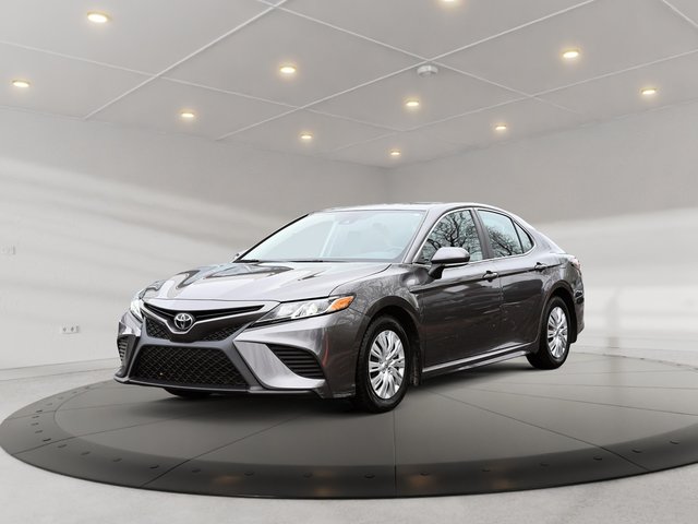Toyota Camry SE + SIEGES CHAUFFANT + 69063 KM 2019