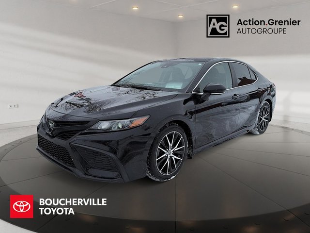2023 Toyota Camry SE AWD + CUIR + TOIT OUVRANT + CARPLAY + CAMERA