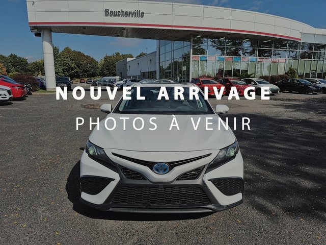 2024 Toyota Camry Hybrid SE + SIEGES CHAUFFANTS + CARPLAY + TOIT OUVRANT