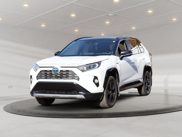 Toyota RAV4 Hybrid XLE 2021