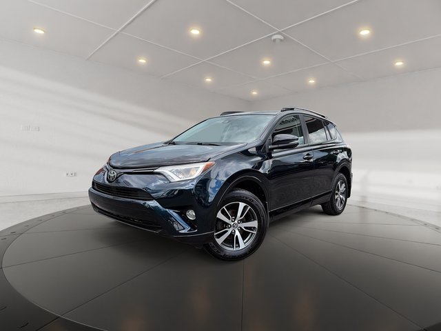 2017 Toyota RAV4 XLE + TOIT OUVRANT + BLUETOOTH + CAMERA DE RECUL +