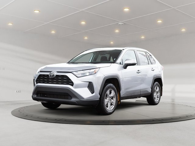 Toyota RAV4 XLE 2021