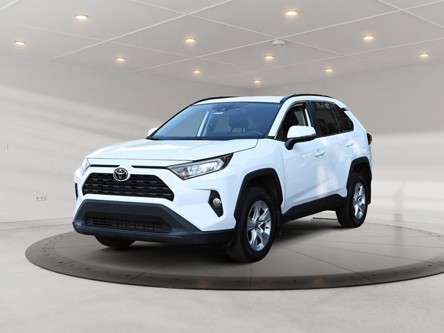 Toyota RAV4 XLE + TOIT OUVRANT + SIEGES CHAUFFANT 2021