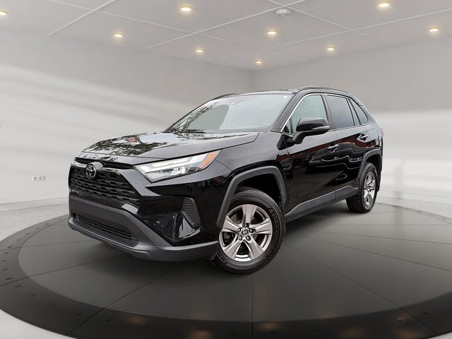 2022 Toyota RAV4 XLE AWD + TOIT OUVRANT + CARPLAY +CAMERA + MAGS