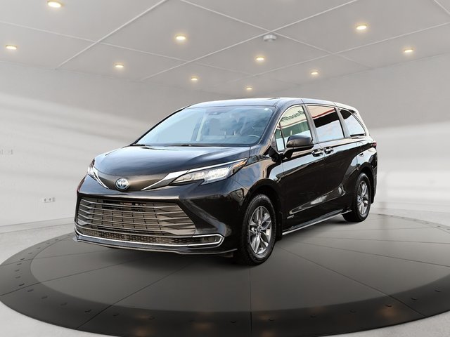 2021 Toyota Sienna Hybrid XLE  7-PASS