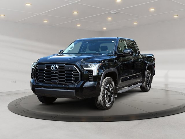 Toyota Tundra Limited Hybrid + SIEGES EN CUIR + TOIT PANORAMIQUE 2024