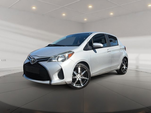 2017 Toyota Yaris LE + AIR CLIMATISÉ + BLUETOOH + BAS KILO !!