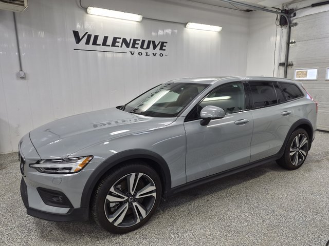 V60 CROSS COUNTRY