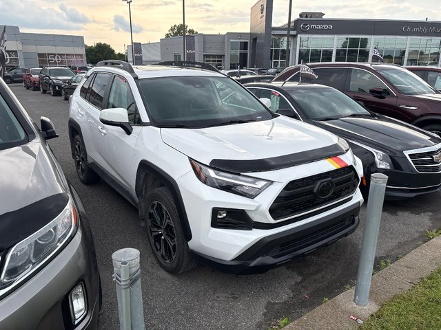 Toyota RAV4  2024