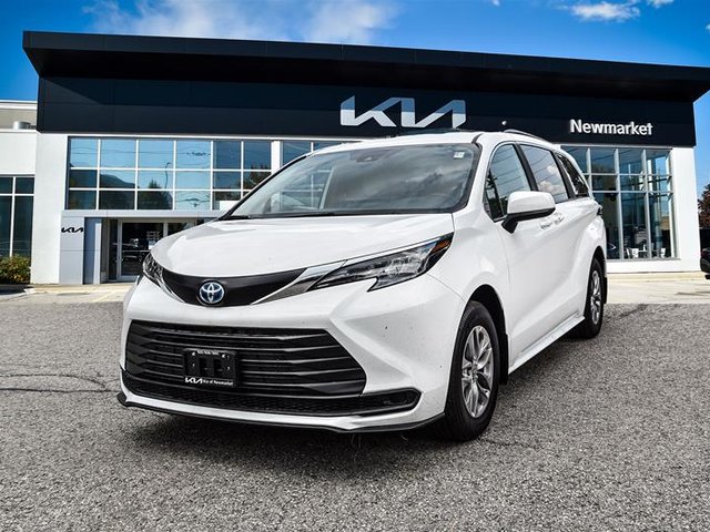 2025 Toyota Sienna Hybrid