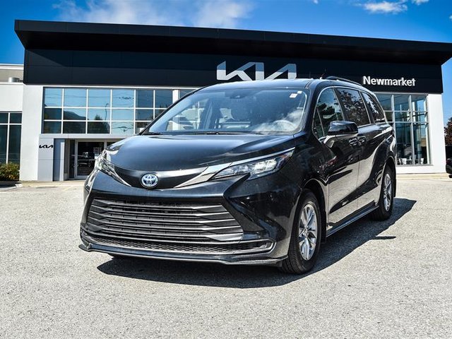 2025 Toyota Sienna Hybrid