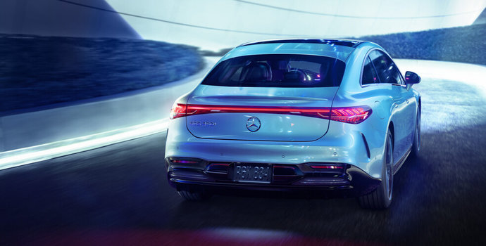 2022 Mercedes-EQS Performance