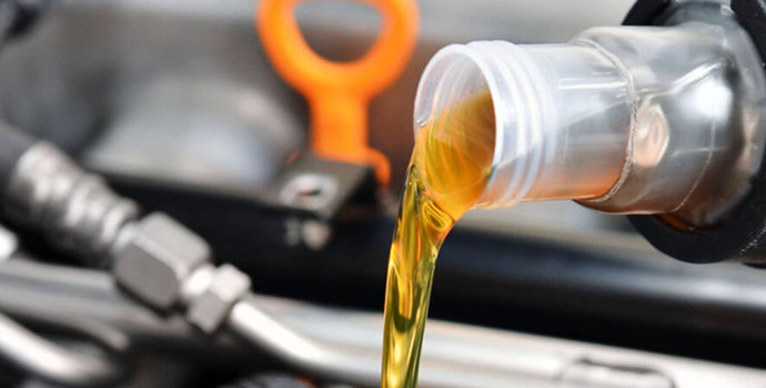 How Long Does Synthetic Motor Oil Replacement Take?