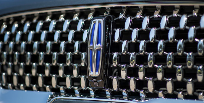 A look at 2024 Lincoln Grand Touring Plug-in Hybrid Vehicles